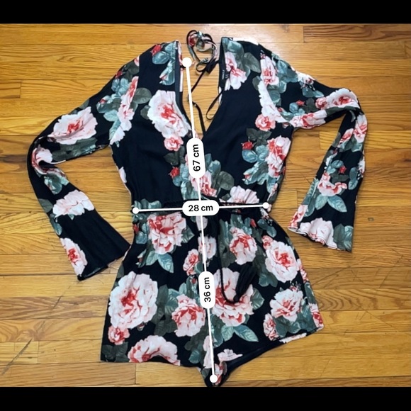 Forever 21 floral romper - Picture 3 of 6